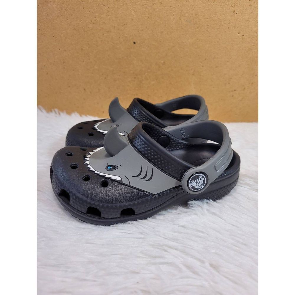 CROCS Fun Lab I Am Shark Boys' Clogs Size C 8